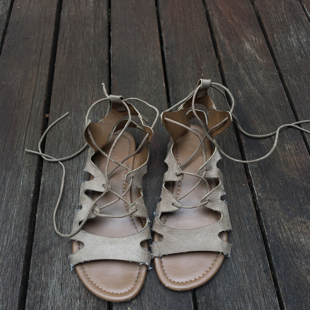 Sandals - Picture 4 of 8